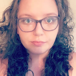 Meet your Posher, Noelle